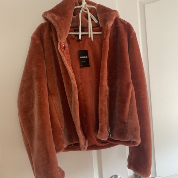 Forever 21 rose faux fur coat - Picture 2 of 4